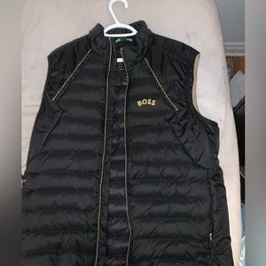 Hugo BOSS FW//22 zip up vest